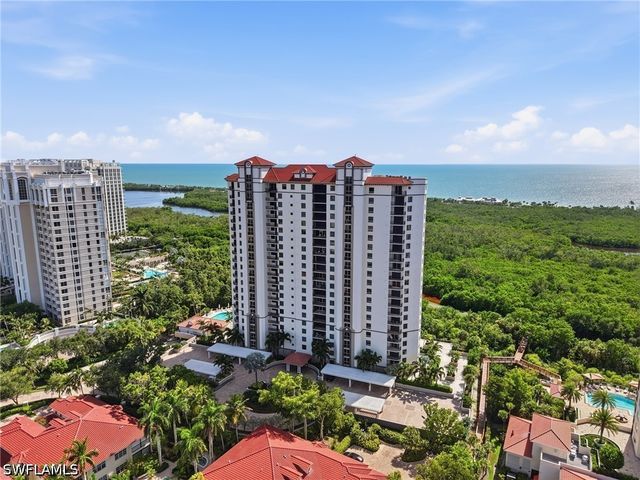 7225 Pelican Bay BLVD 302, Naples, FL 34108