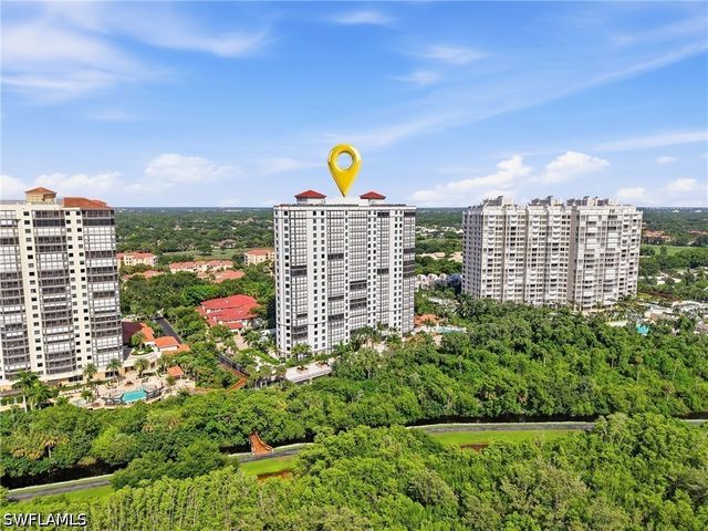 7225 Pelican Bay BLVD 302, Naples, FL 34108