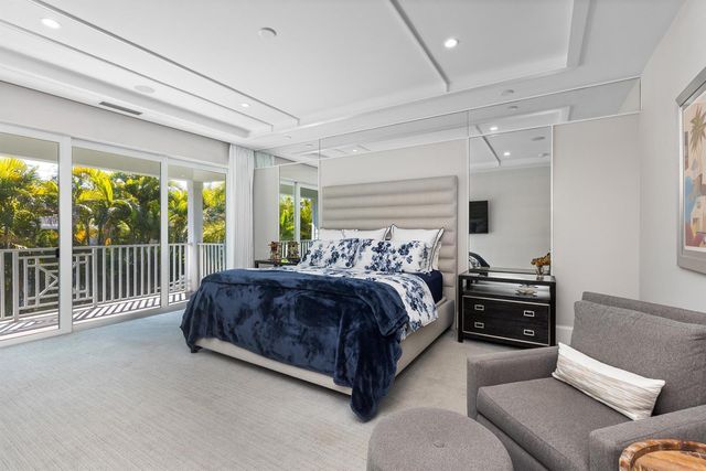 444 NE Wavecrest Way, Boca Raton, FL 33432
