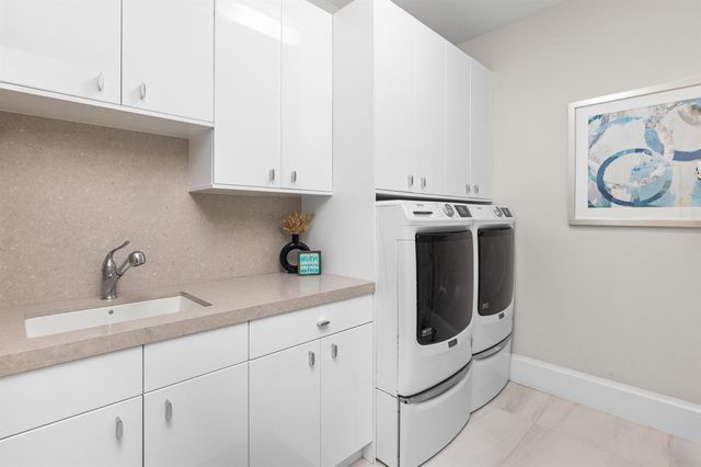 444 NE Wavecrest Way, Boca Raton, FL 33432