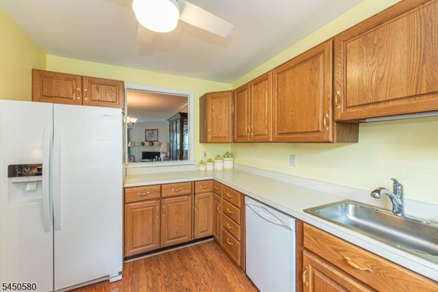 181 Long Hill Road 5, Little Falls Twp., NJ 07424