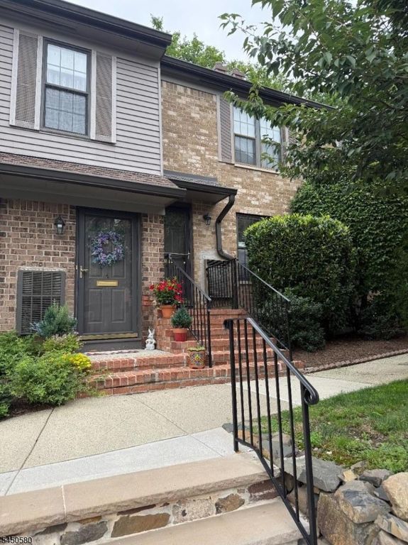 181 Long Hill Road 5, Little Falls Twp., NJ 07424