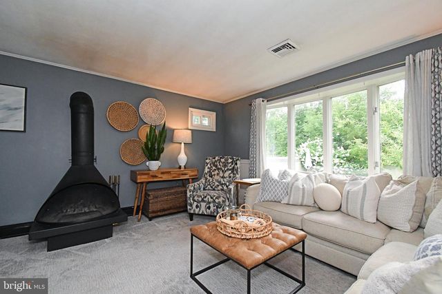 2828 LEON, Audubon, PA 19403