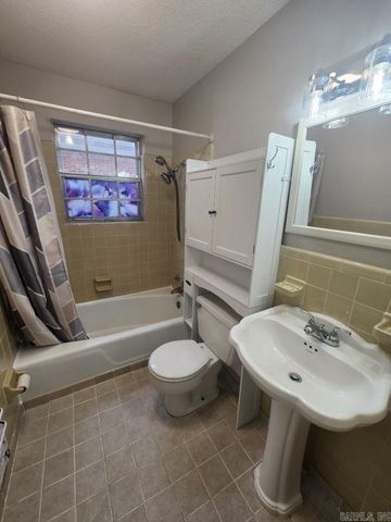 5901 Hacienda Drive, North Little Rock, AR 72118