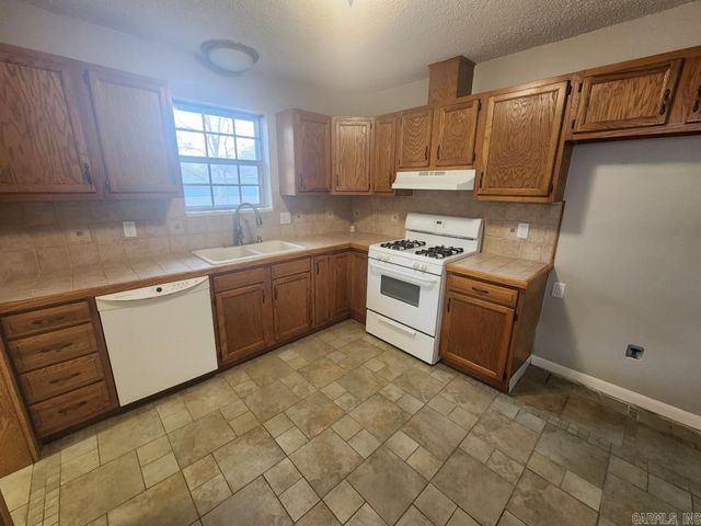 5901 Hacienda Drive, North Little Rock, AR 72118