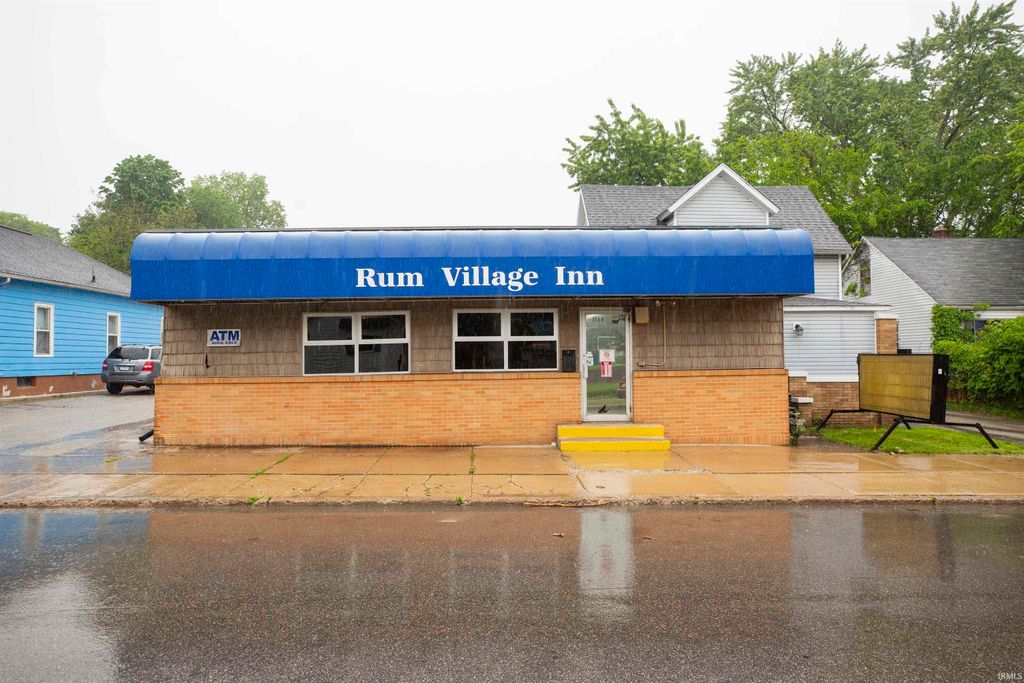 2209 Kemble Avenue, South Bend, IN 46613