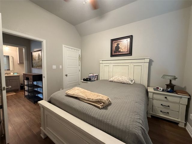 102 N McKown Avenue N, Sherman, TX 75092