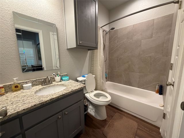 102 N McKown Avenue N, Sherman, TX 75092