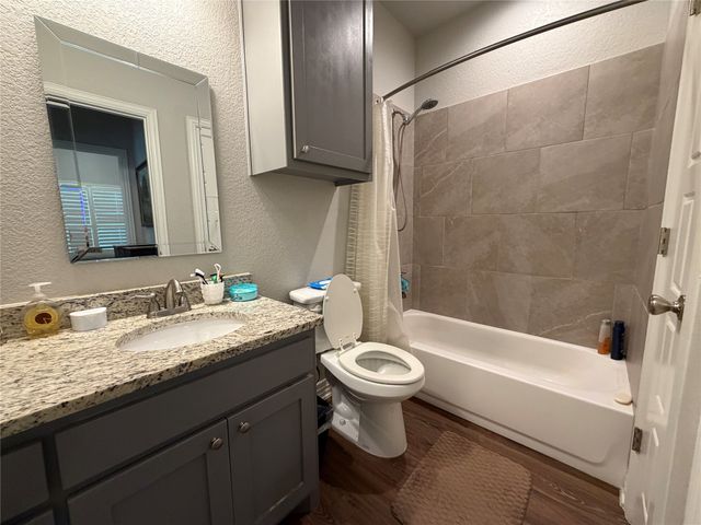 102 N McKown Avenue N, Sherman, TX 75092
