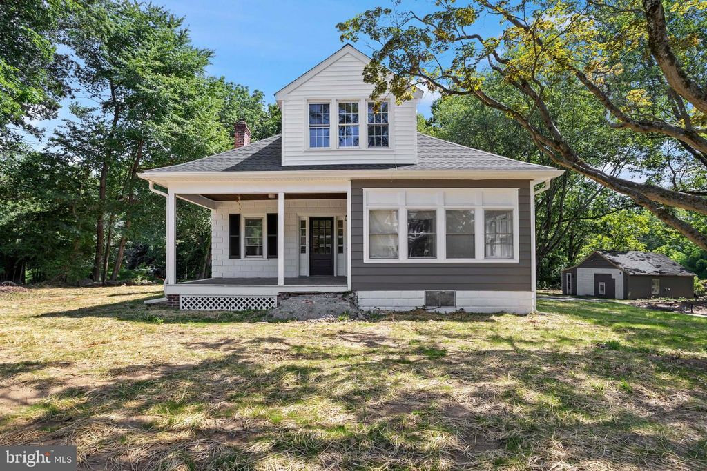 39 KIRK RD, Garnet Valley, PA 19060