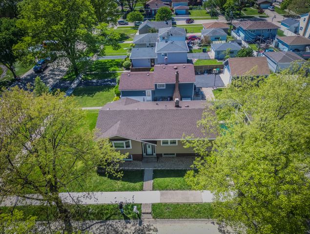 500 N Westwood Avenue, Lombard, IL 60148