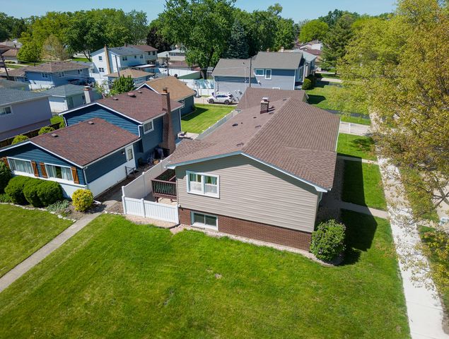 500 N Westwood Avenue, Lombard, IL 60148