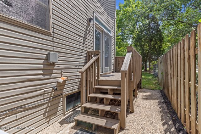 7516 Norbourne Ave, Louisville, KY 40222