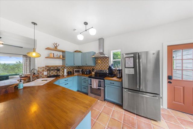 30309 RR 12, Dripping Springs, TX 78620