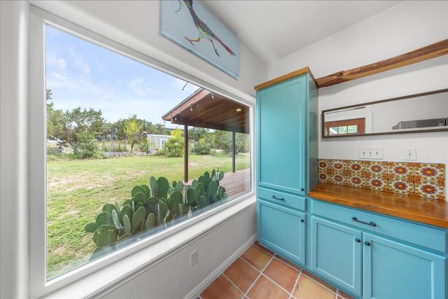30309 RR 12, Dripping Springs, TX 78620