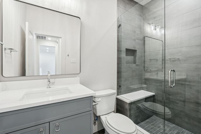 452 Waters Edge Drive 824, Hickory Creek, TX 75065