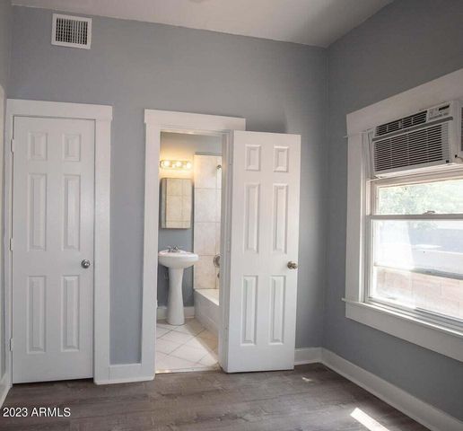 139 N 11th Avenue A, Phoenix, AZ 85007