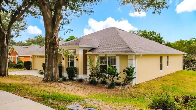697 WINDING LAKE DRIVE, Clermont, FL 34711