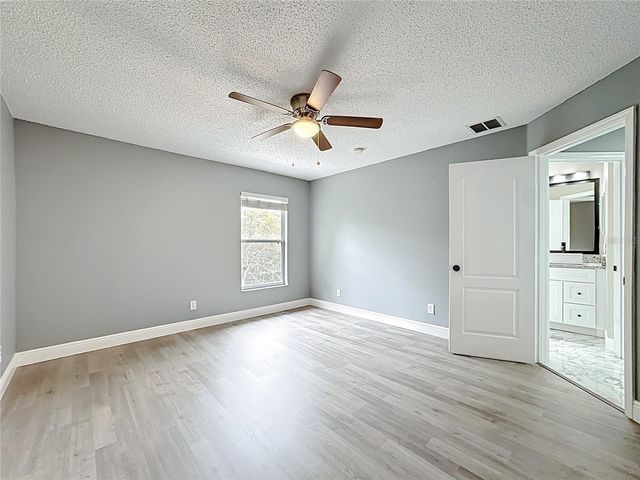 697 WINDING LAKE DRIVE, Clermont, FL 34711