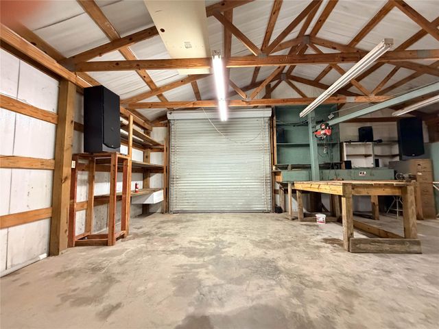 140 Harmony Drive, Livingston, TX 77351