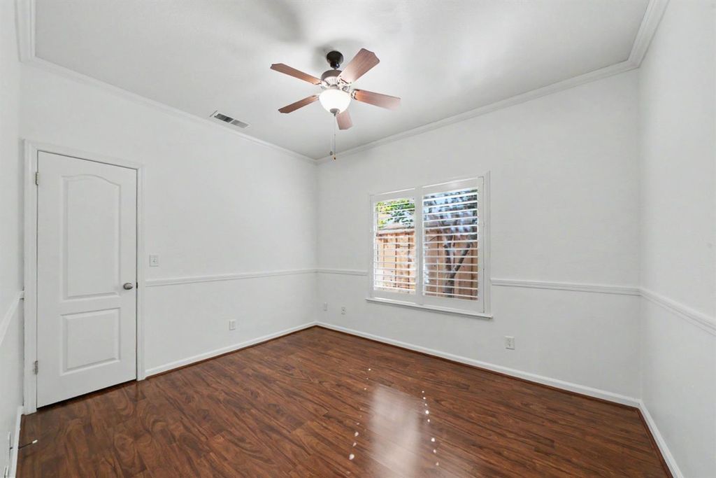 Image 24 of property listing at 2890 E Jon Drive, Fresno, CA 93720