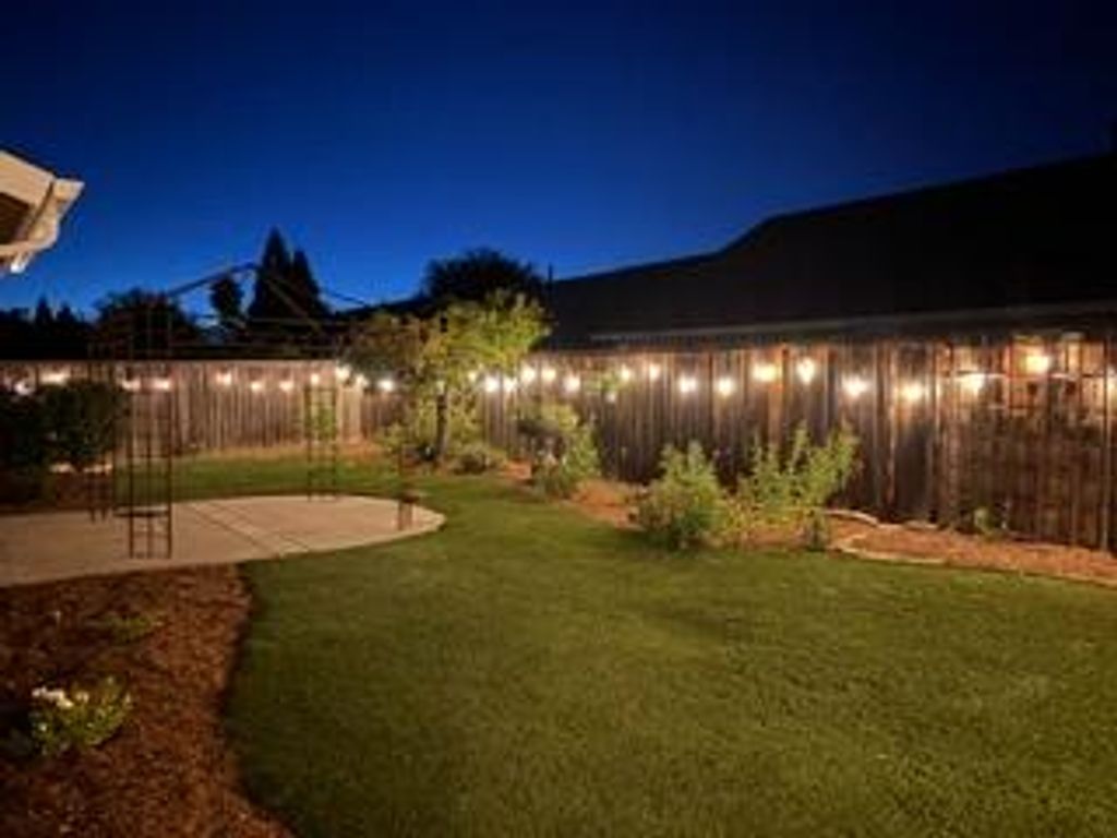 Image 28 of property listing at 2890 E Jon Drive, Fresno, CA 93720