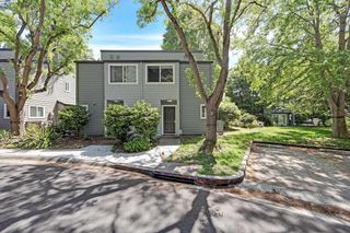 127 Temescal Cir, Emeryville, CA 94608