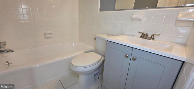 1220 16TH ST NE, Washington, DC 20002