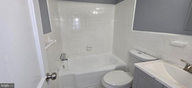 1220 16TH ST NE, Washington, DC 20002