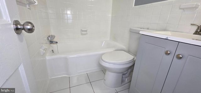 1220 16TH ST NE, Washington, DC 20002