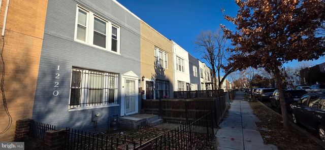 1220 16TH ST NE, Washington, DC 20002