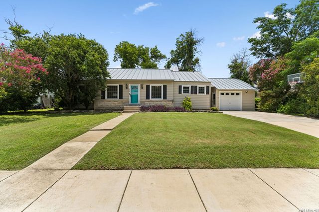 218 LARKWOOD DR, San Antonio, TX 78209