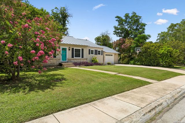 218 LARKWOOD DR, San Antonio, TX 78209