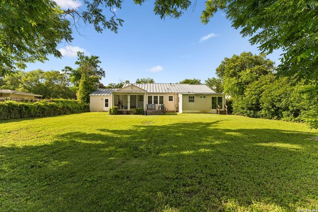218 LARKWOOD DR, San Antonio, TX 78209