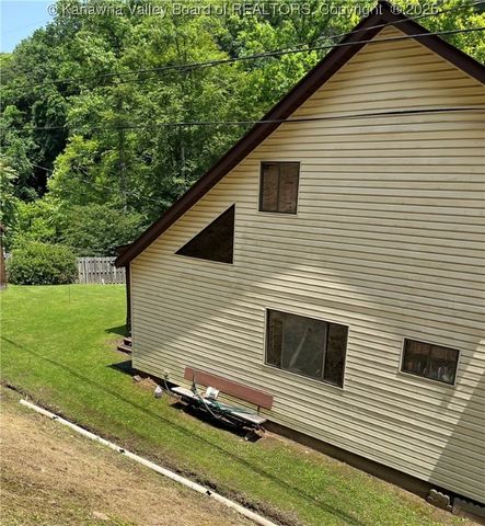 354 Mill Branch Road, Chapmanville, WV 25508