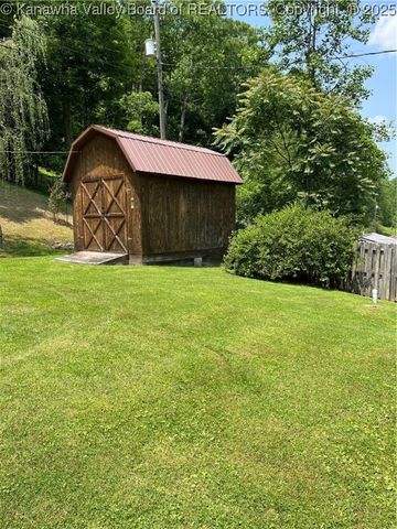 354 Mill Branch Road, Chapmanville, WV 25508