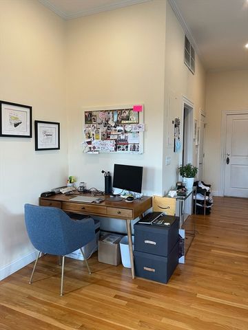 55 Magazine St 62, Cambridge, MA 02139