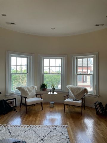 55 Magazine St 62, Cambridge, MA 02139