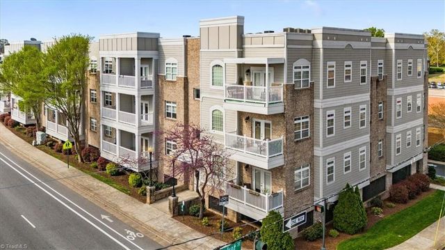 605 W Market Street 316, Greensboro, NC 27401