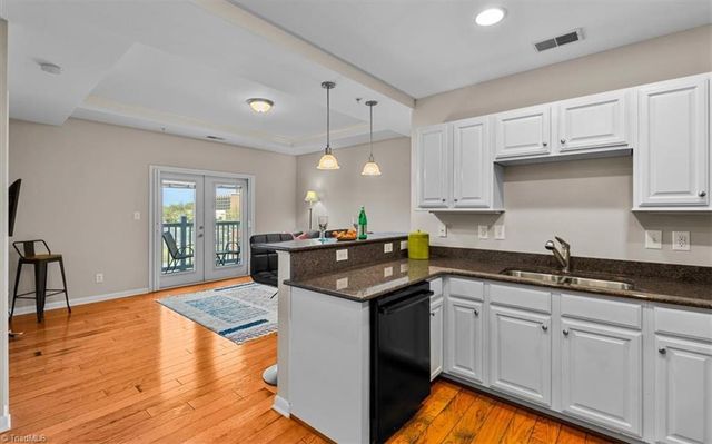 605 W Market Street 316, Greensboro, NC 27401