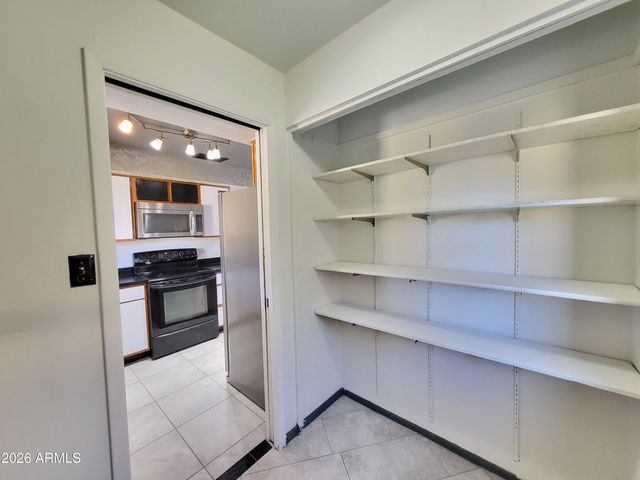 3812 W BARBARA Avenue, Phoenix, AZ 85051