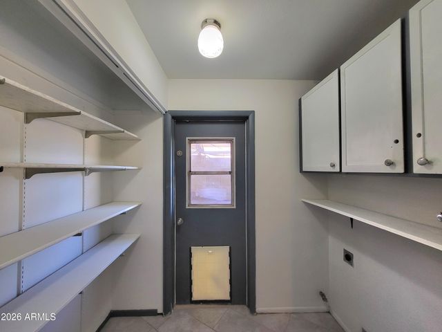 3812 W BARBARA Avenue, Phoenix, AZ 85051