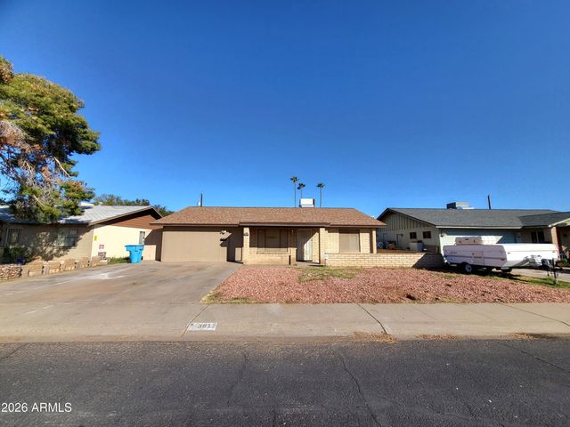 3812 W BARBARA Avenue, Phoenix, AZ 85051