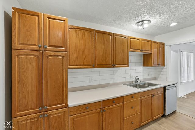 5670 W Mooresville Road, Indianapolis, IN 46221