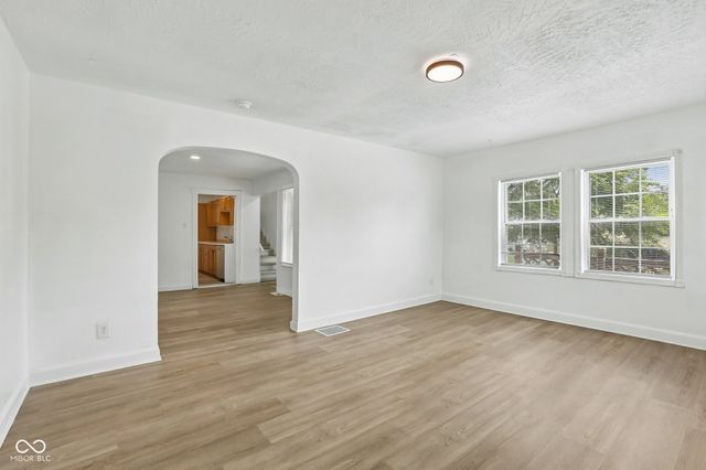 5670 W Mooresville Road, Indianapolis, IN 46221