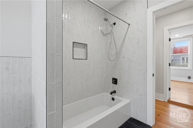 221 W Duffy Street, Savannah, GA 31401