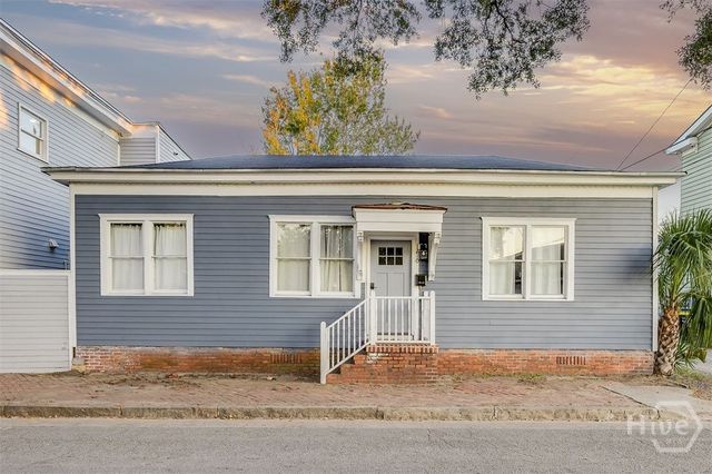 221 W Duffy Street, Savannah, GA 31401