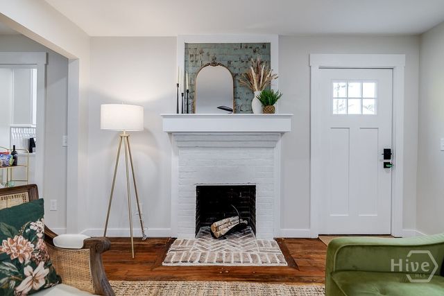 221 W Duffy Street, Savannah, GA 31401