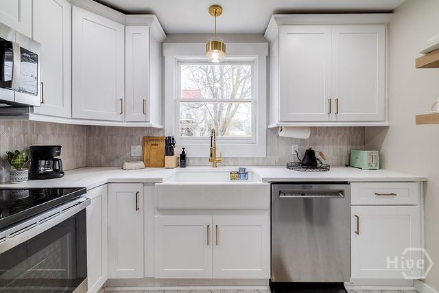 221 W Duffy Street, Savannah, GA 31401