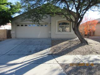 10564 E Carolina Willow Lane, Tucson, AZ 85747
